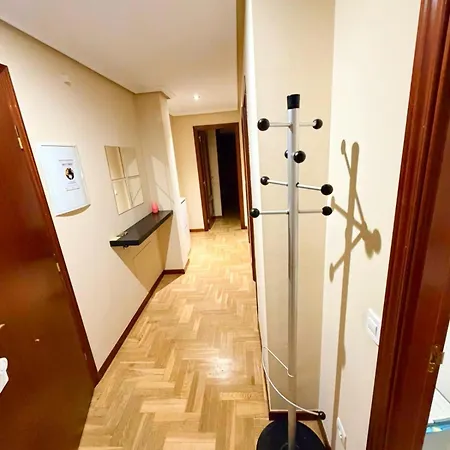 Cómodo Con Piscina By Bebalmy Apartamento